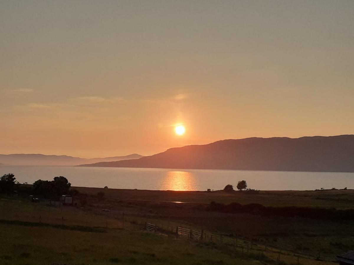 Ramadale Stornoway Bed & Breakfast Сторноуей Екстериор снимка