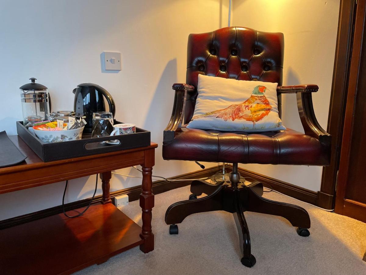 Ramadale Stornoway Bed & Breakfast Сторноуей Екстериор снимка