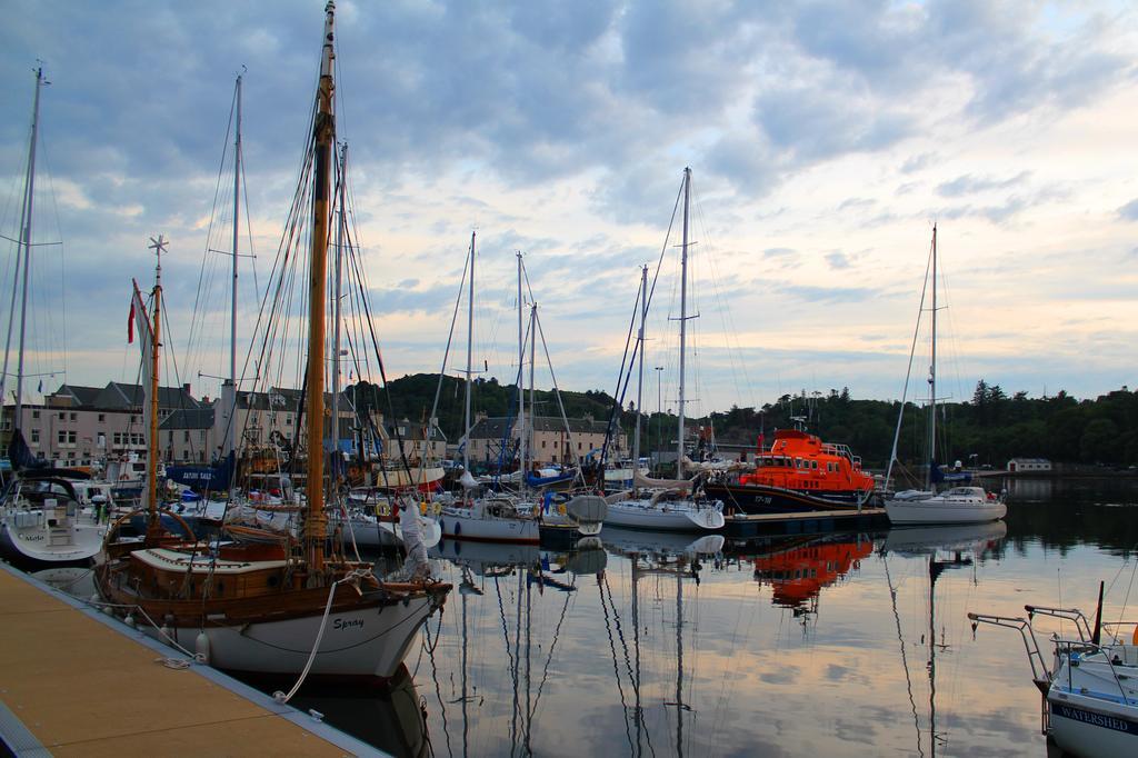 Ramadale Stornoway Bed & Breakfast Сторноуей Екстериор снимка
